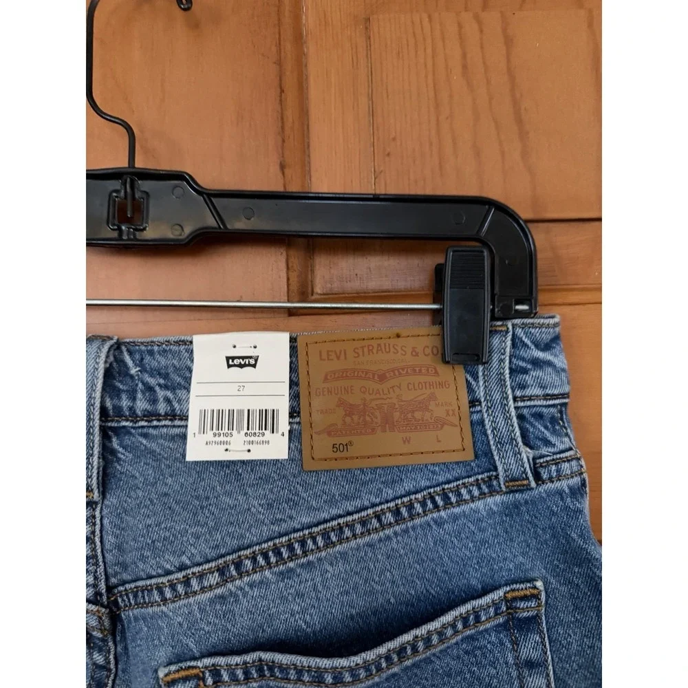 Women's Levi's 501 Mid-Thigh Denim Shorts High-Rise Size 27 NWT